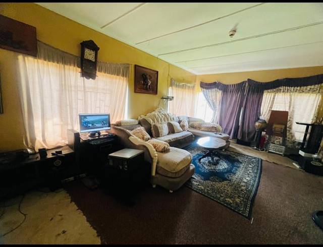 4 BEDROOM HOUSE FOR SALE IN STRUBENVALE